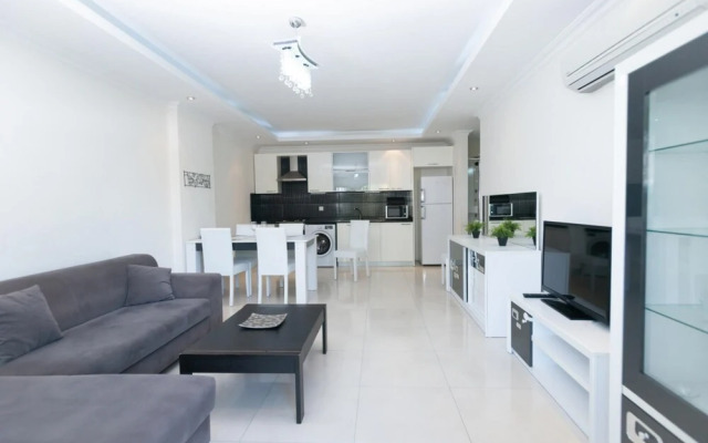 Marvelous Resort With Shared Pool in Alanya