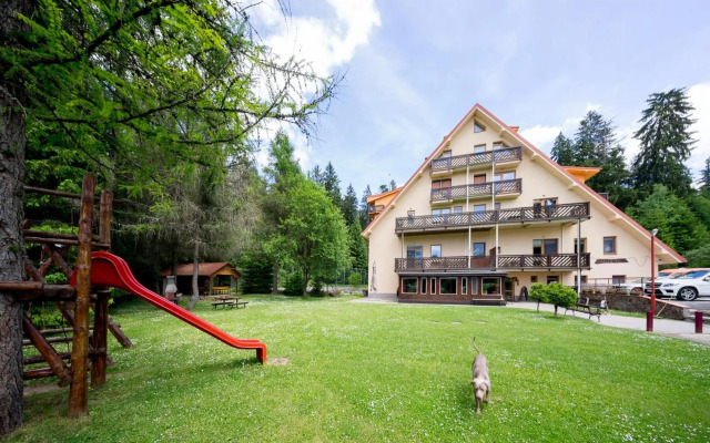 Studio Erika- Spiežovec