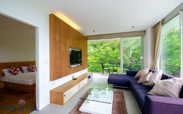 Natural Sea View 2 Bedrooms Apartment