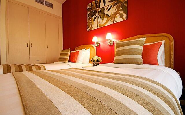 Oasis Court Hotel Apartments
