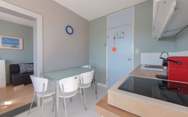 House Mimosa De Haan