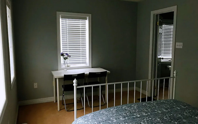 Entire 3 Bedroom Townhouse in Markham