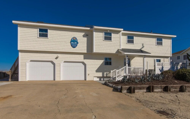 At Water's Edge Private Home - 7 Br Home