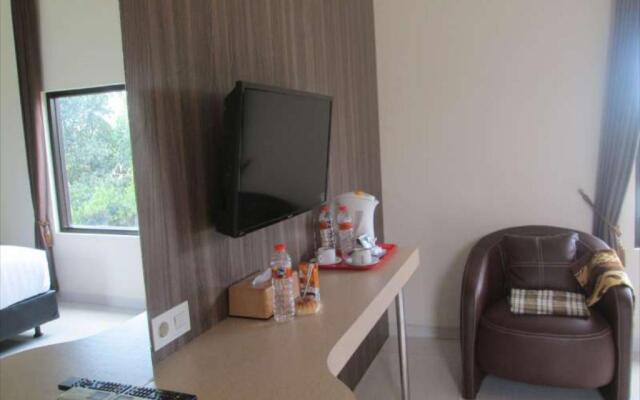Hotel 99