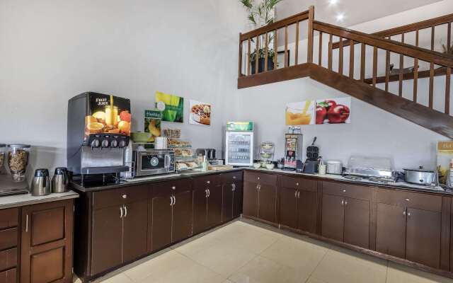 Quality Inn & Suites Stuttgart North