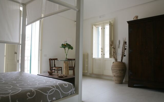 Le Tre Vie Apartment & Room