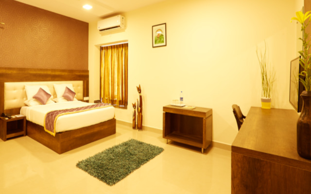 Hotel Royal Serenity Near Manyata Tech Park