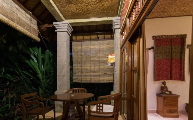 Bali Asli Lodge by EPS