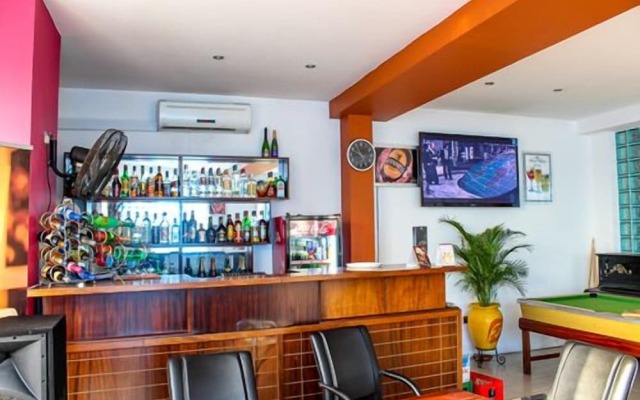Maxlot Hotel