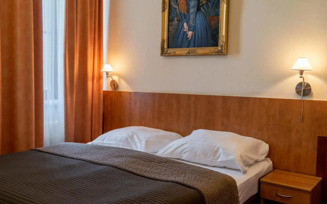Hotel Grand