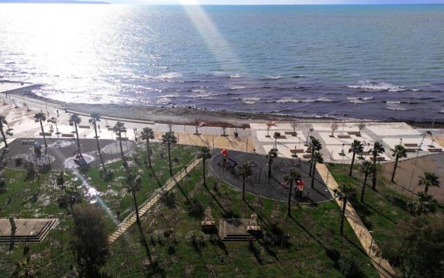 Seafront Apartment in Durres