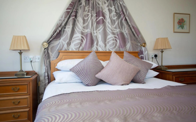The Links Country Park Hotel