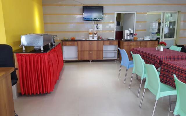 Maple Suites Serviced Apartments