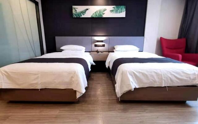 UP and IN Hotel Guangxi Baise Jingxi City Xiuqiu City