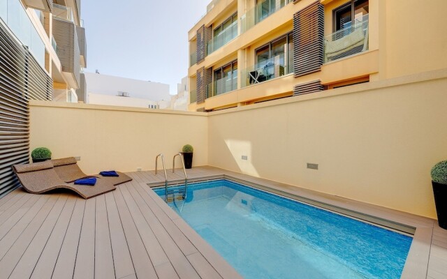 Duplex Luxury Apartment in Portomaso With Pool