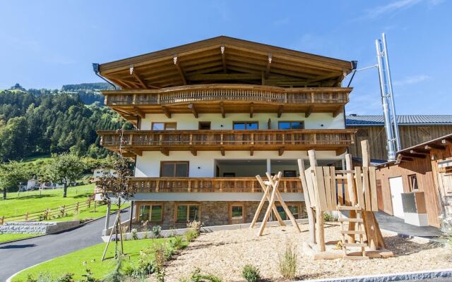 Secluded Farmhouse in Tyrol near Ski Area