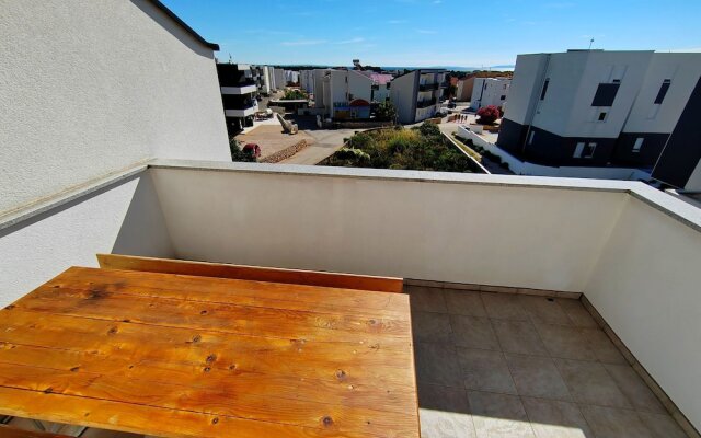 Close to Center Apartment Poly 1 G