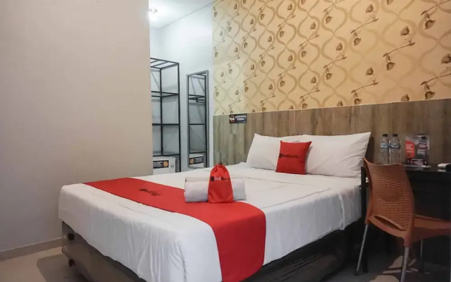 Double D9 Guesthouse by Oyo Rooms