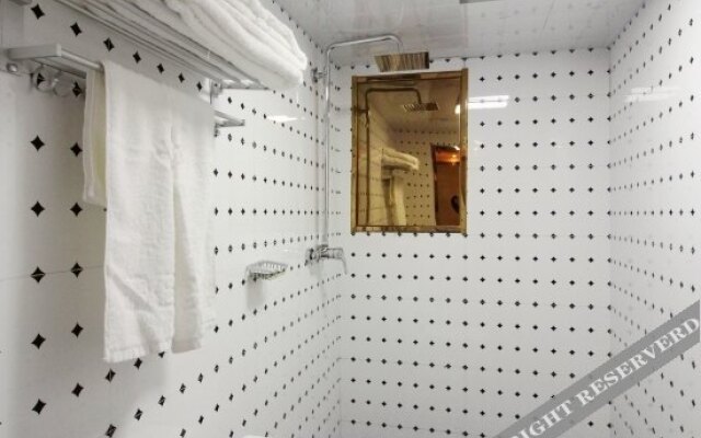 Qingdao 7 Nights Hotel