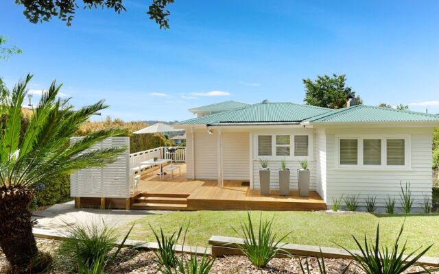 Eight on Church Waiheke Accommodation