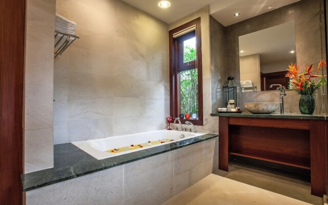 Baan Pinya Balinese Style Aonang Pool Villa
