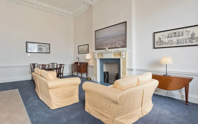 Henrietta Suites City Centre