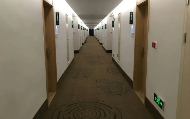 GreenTree (Tieling Expressway Exit)