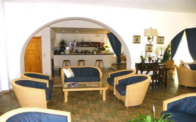 Hotel La Playa