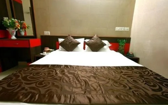 OYO 5658 Hotel In City