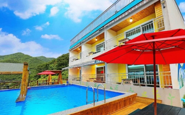 Geojedo Badamaru Pension