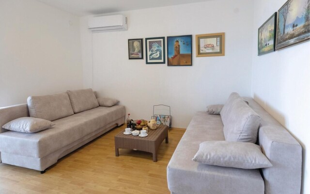 Nice Home in Komarna With Wifi and 3 Bedrooms