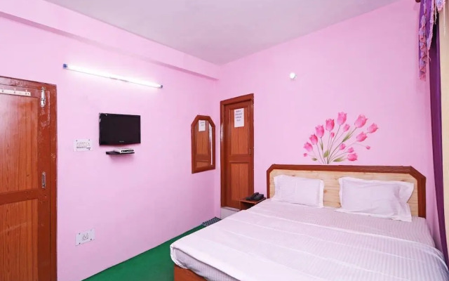OYO 14238 Home Valley View Studios Hadimba Road
