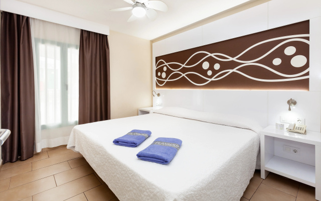 Playaolid Suites & Apartments