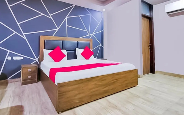 Roomshala 121 Hotel Classic