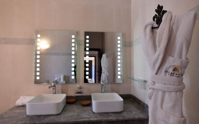 Oscar Hotel by Atlas Studios