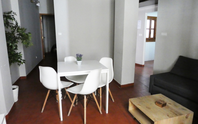 Apartamentos Nahira Suites 3000