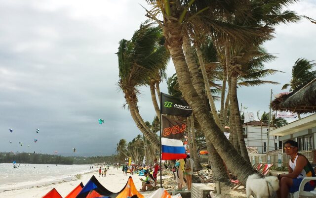 Hangin Kite Center & Resort