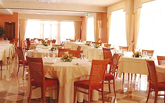 Athena Palace Hotel