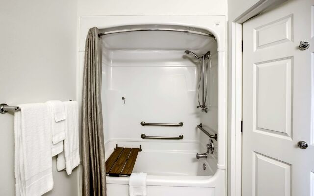 Studio 6 East Brunswick, NJ - NYC Area