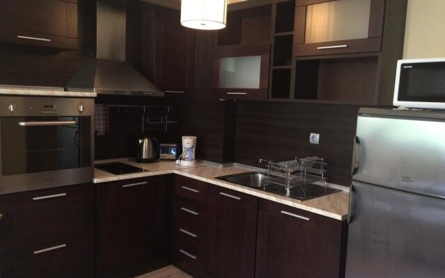 Gold Corp Apartments
