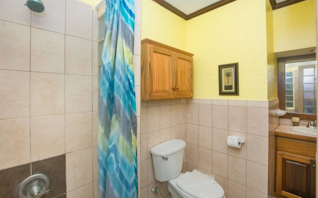 Casa Tortuga Buceadora 2 Bedroom Condo by Redawning