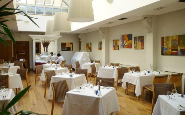 Temple Bar Hotel Dublin by The Unlimited Collection