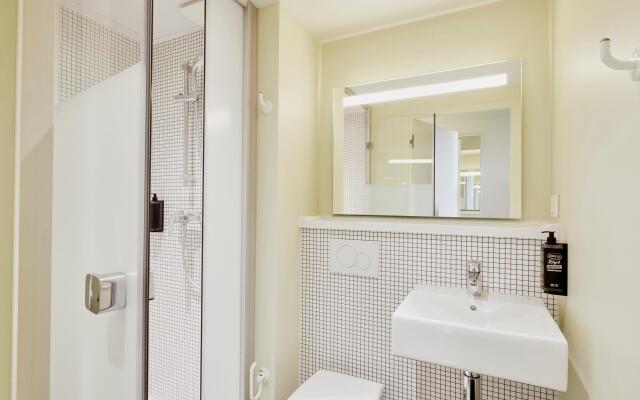 Holiday Inn Manchester Airport by IHG