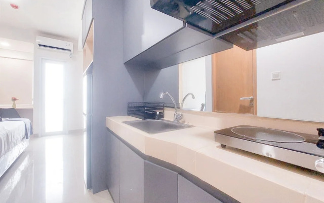 Minimalist And Homey Studio Apartment At B Residence