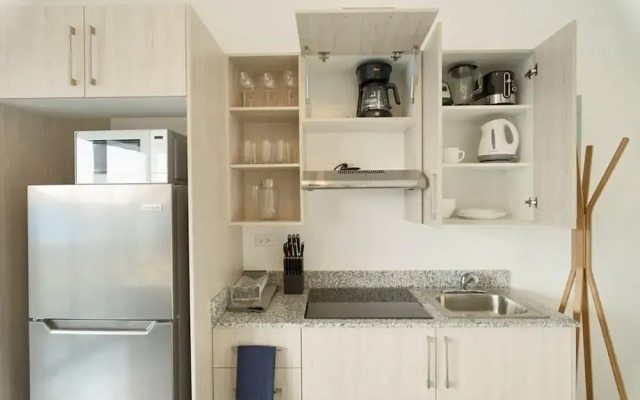 w Fancy Loft in Santa Ana