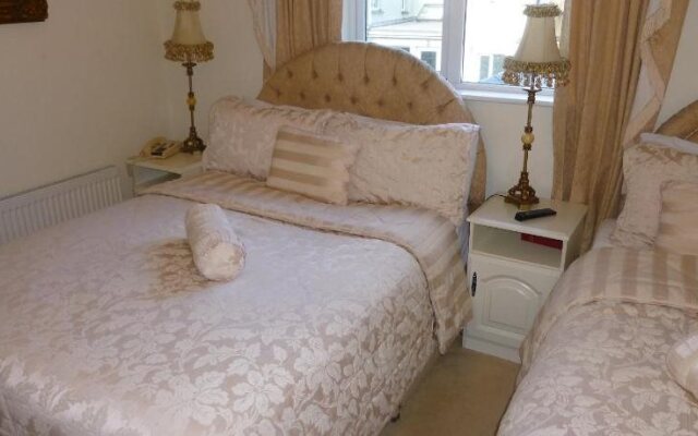 The Blarney Stone Guesthouse