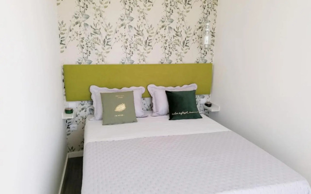 Window Garden Apartment