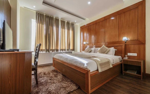 Reenam Hotel