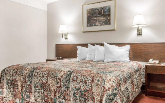 Rodeway Inn & Suites New Paltz - Hudson Valley
