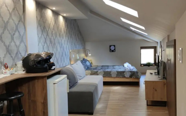 Inbox Apartments
